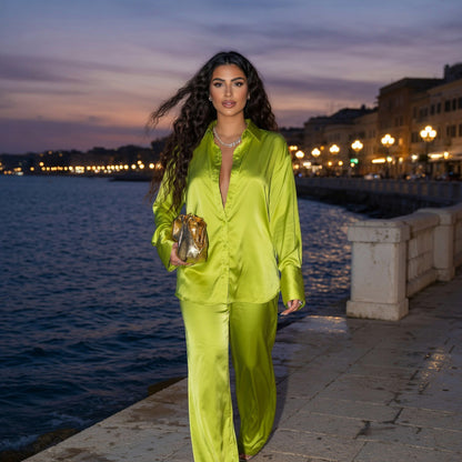 Completo Coordinato Satinato Donna: Camicia Oversize e Pantalone Largo