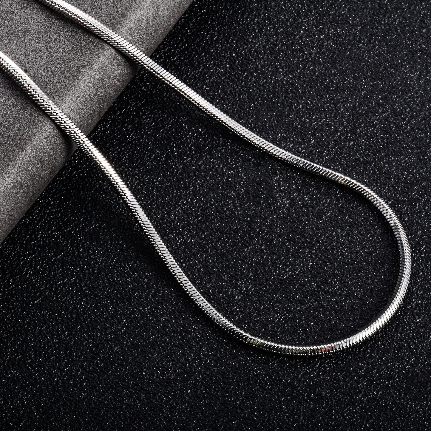 Collana Elegante e Raffinata