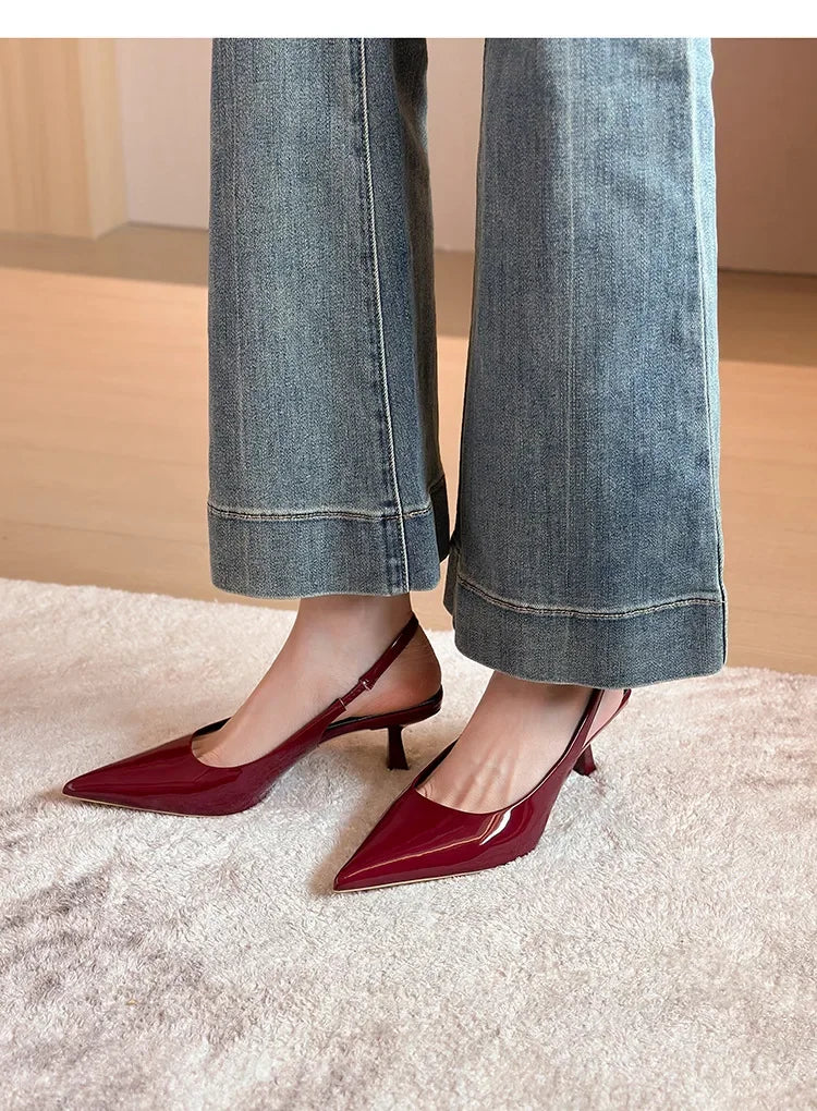 Décolleté con Tacco Basso Kitten Heel a Punta