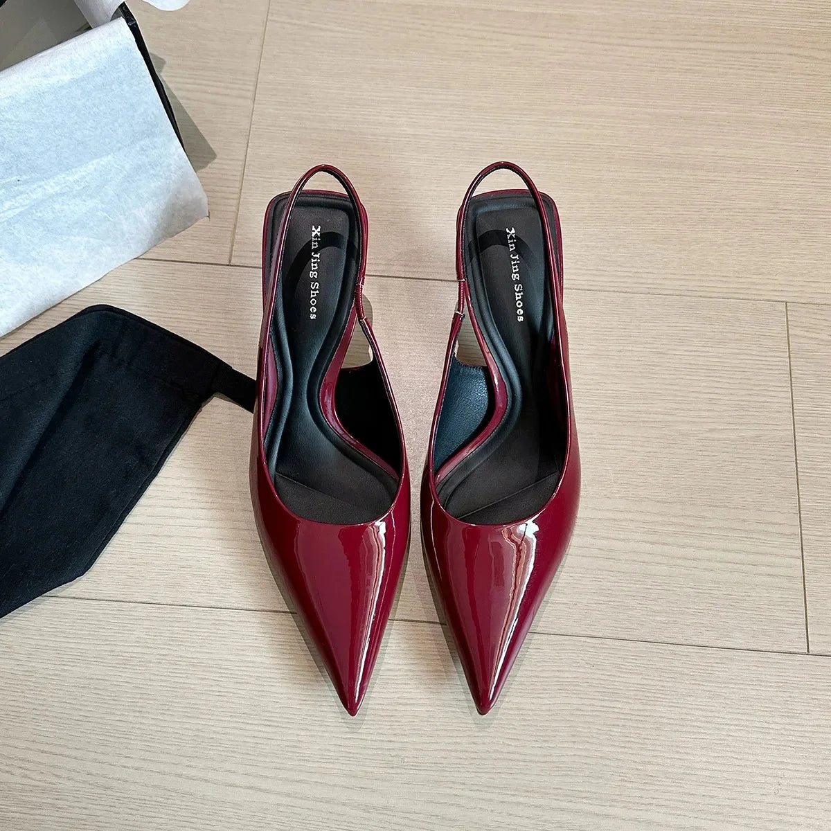 Décolleté con Tacco Basso Kitten Heel a Punta