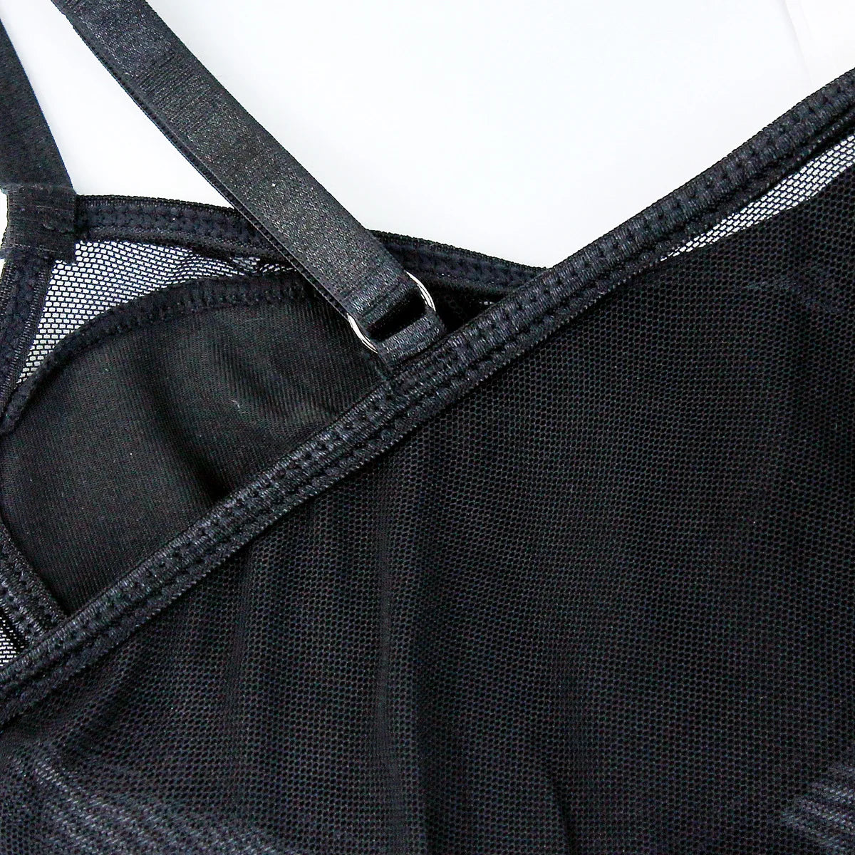 Body Corsetto in Mesh Nero con Coppe Strutturate