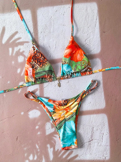 Bikini a Triangolo con Stampa Etnica Colorata