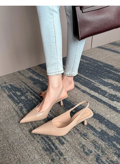 Décolleté con Tacco Basso Kitten Heel a Punta