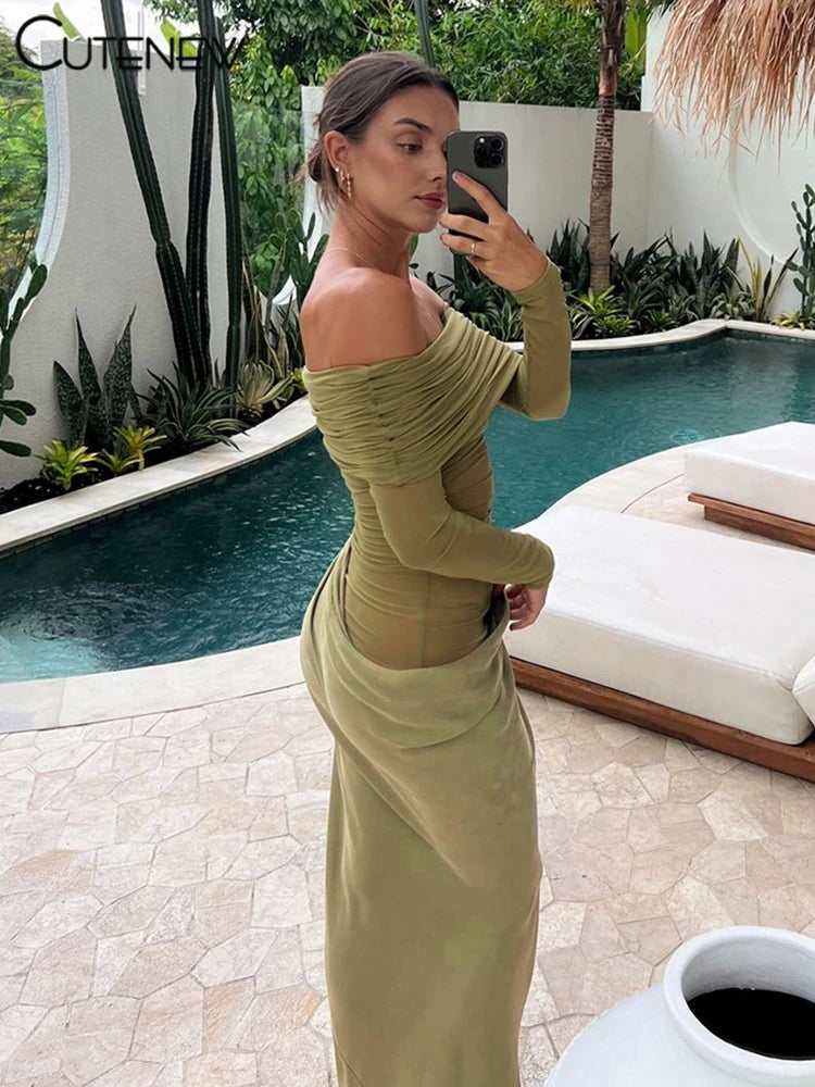 Vestito Elegante da Sera con Spalle Scoperte e Dettaglio Mesh Trasparente