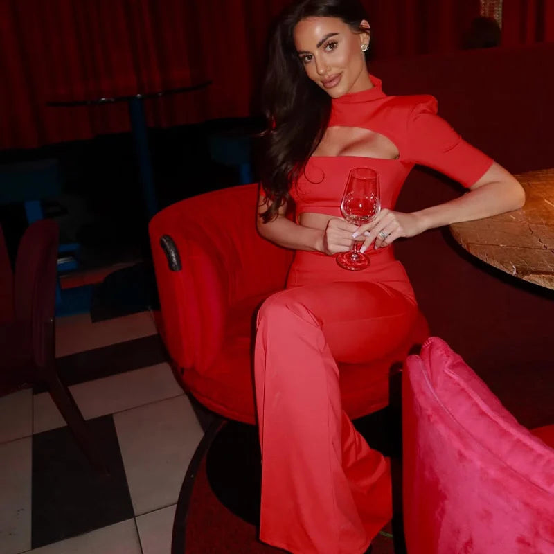 Completo Donna Rosso Due Pezzi con Top a Fascia e Cut-Out