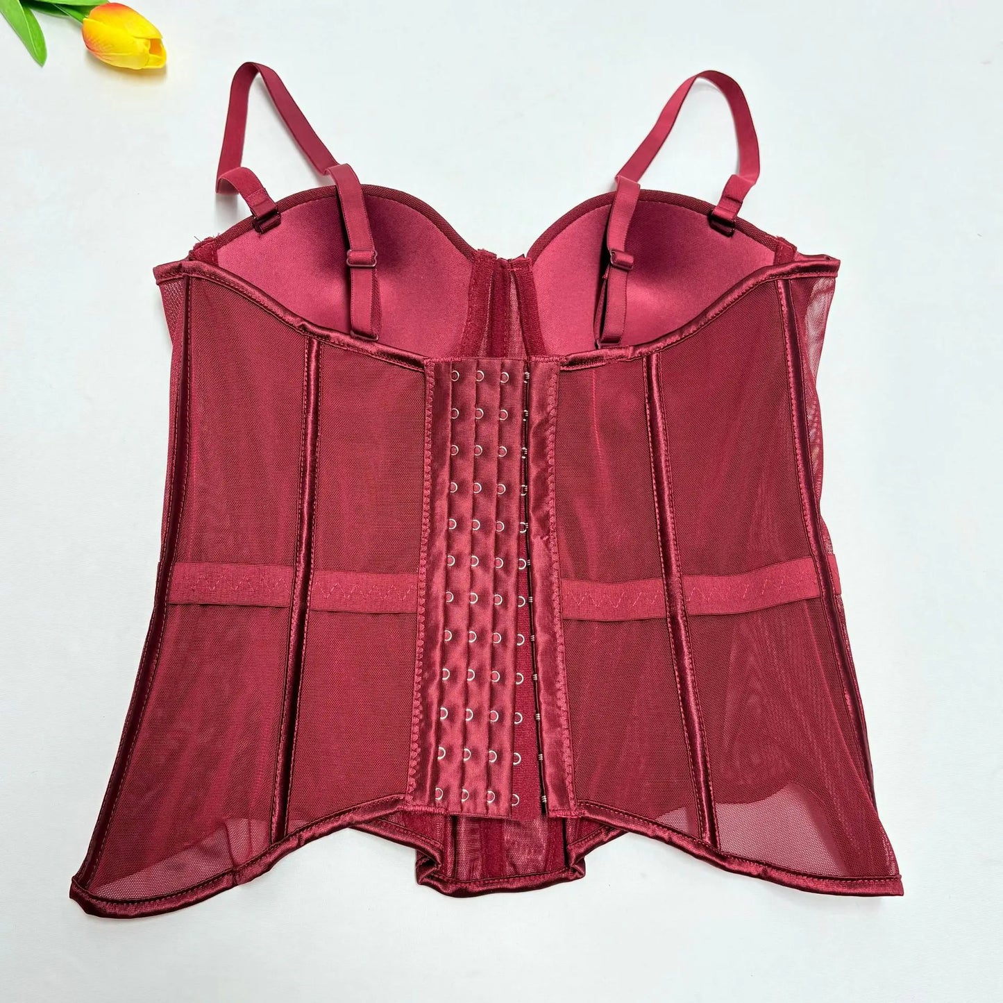 Bustier Elegante con Stecche e Coppe Preformate