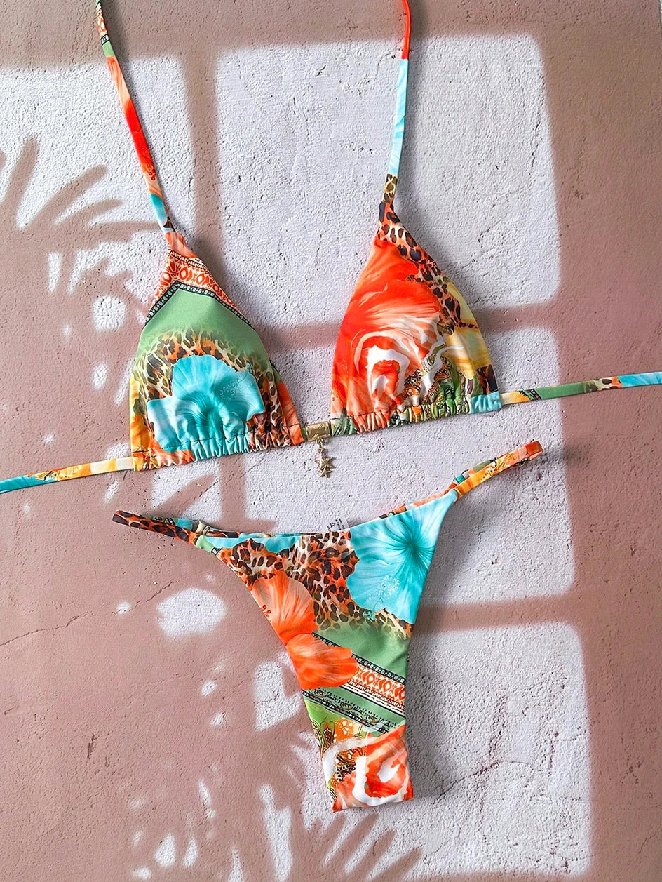 Bikini a Triangolo con Stampa Etnica Colorata