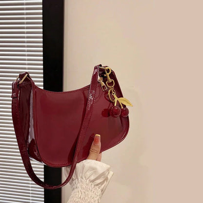 Borsa Baguette Effetto Vernice Elegante