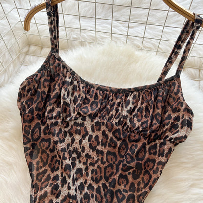 Completo Coordinato Leopardato: Top a Canotta e Pantaloni a Zampa