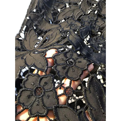 Jeans Neri Ricamati a Fiori