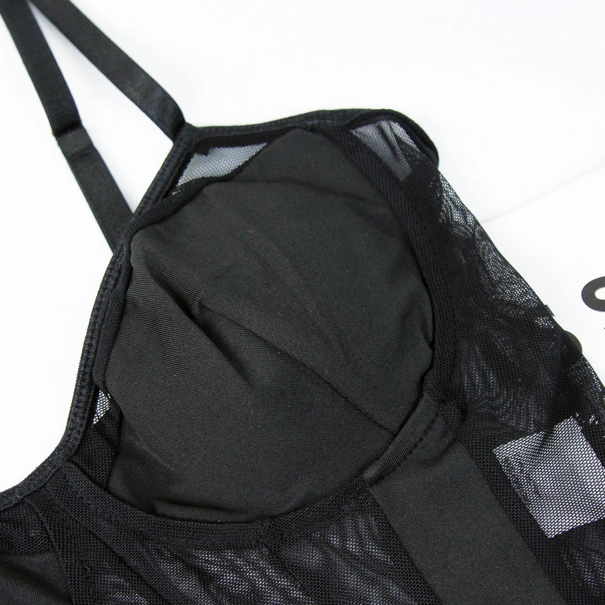 Body Corsetto in Mesh Nero con Coppe Strutturate