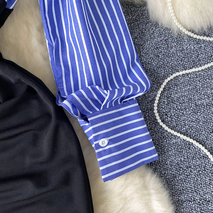 Vestito con Dettaglio Camicia Rigata e Drappeggio