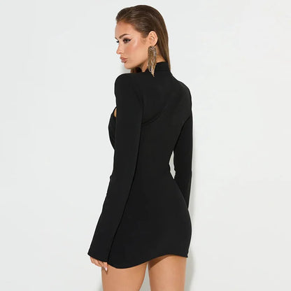 Abito Corto Nero con Cut-Out Incrociato e Spalline Strutturate