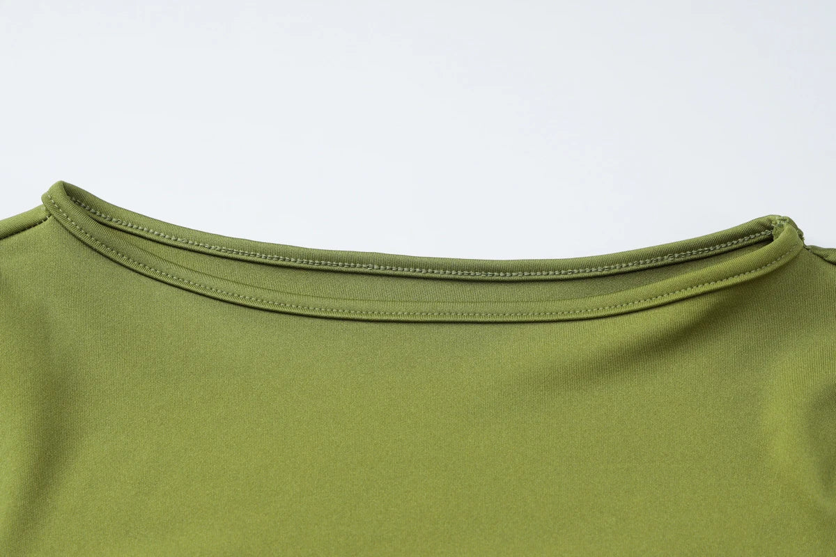 Abito Corto con Drappeggio e Nodo Laterale