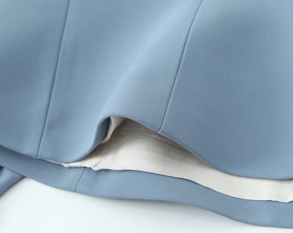 Top a Fascia Drappeggiato e Pantalone Sartoriale
