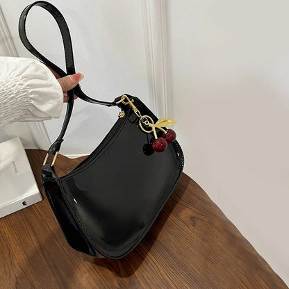 Borsa Baguette Effetto Vernice Elegante