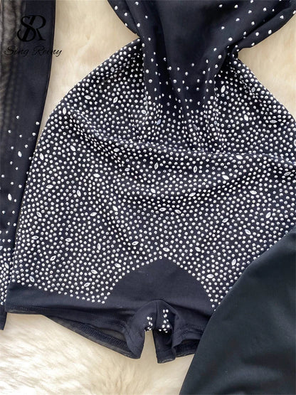 Set Coordinato Top a Maniche Lunghe e Shorts con Strass e Brillantini