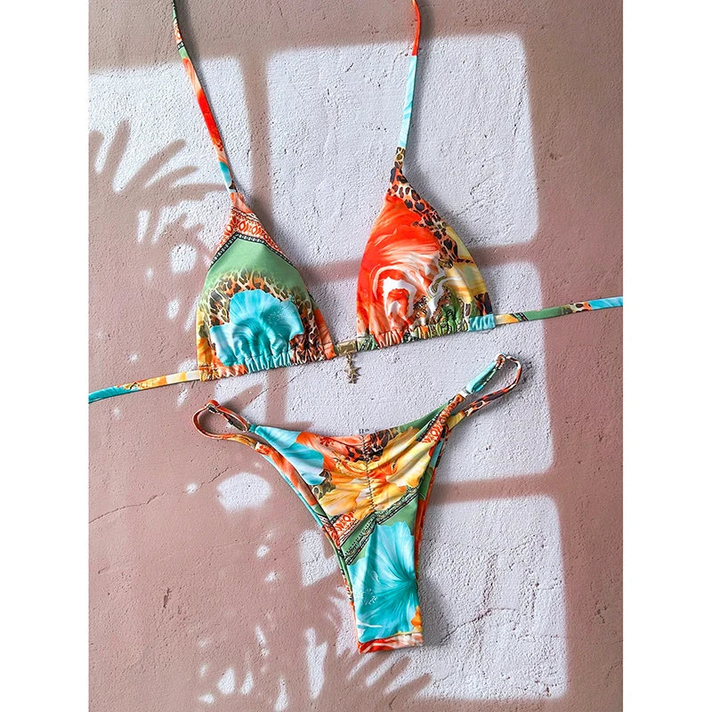 Bikini a Triangolo con Stampa Etnica Colorata