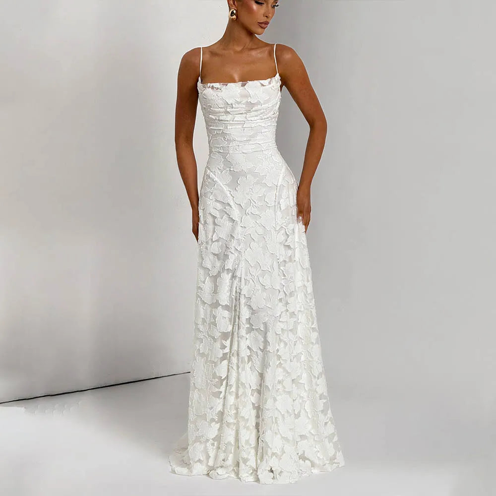Robe de Soirée Longue Bordeaux en Dentelle avec Col Capuche