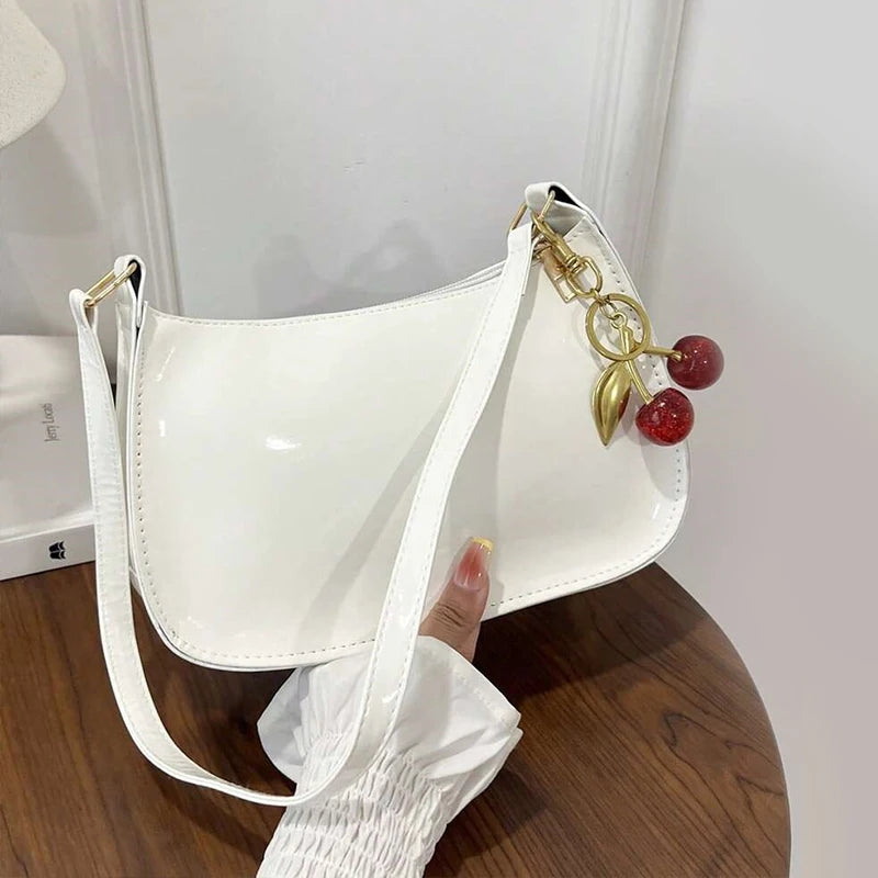 Borsa Baguette Effetto Vernice Elegante