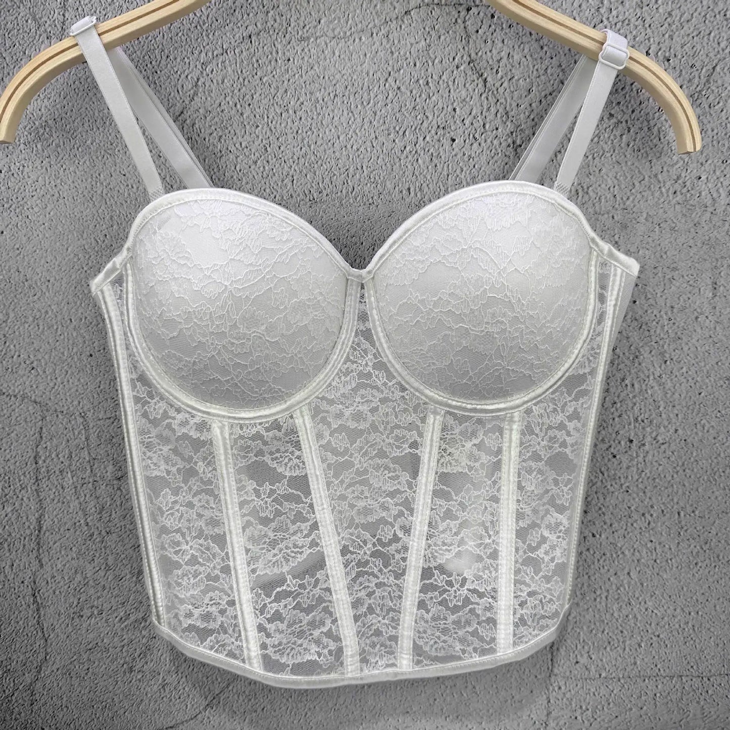 Bustier Elegante con Stecche e Coppe Preformate