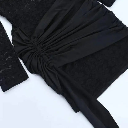 Abito Mini Drappeggiato con Inserto in Pizzo e Scollo a Barca