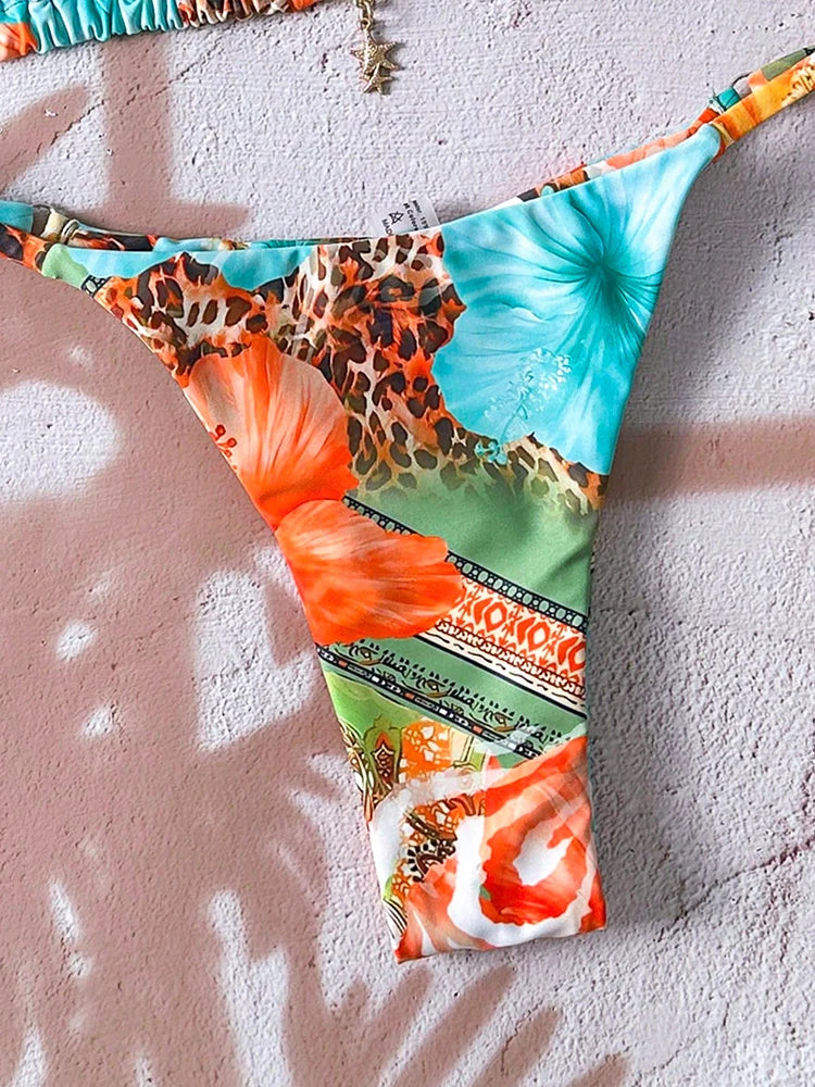 Bikini a Triangolo con Stampa Etnica Colorata
