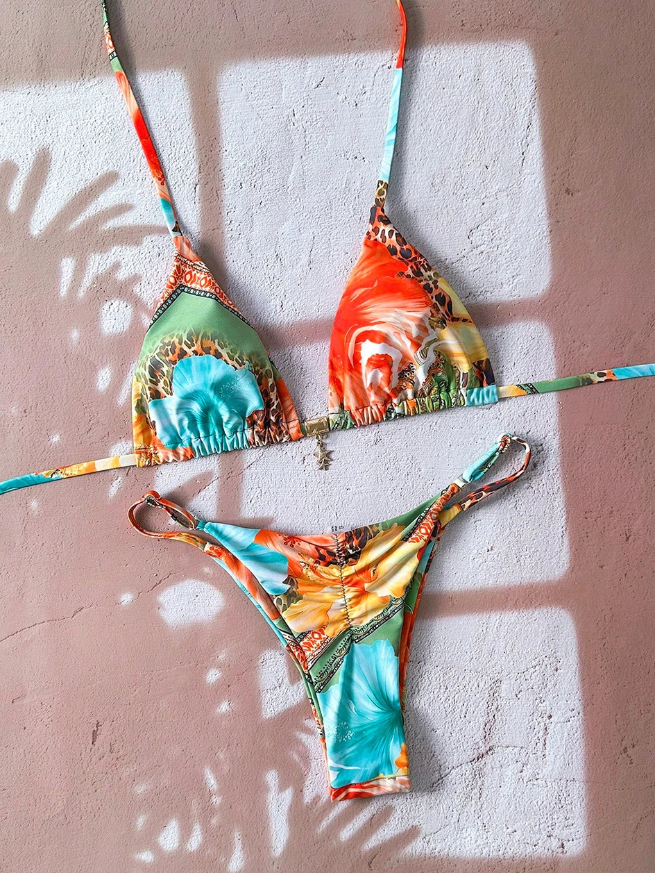 Bikini a Triangolo con Stampa Etnica Colorata