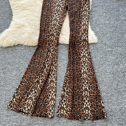Completo Coordinato Leopardato: Top a Canotta e Pantaloni a Zampa