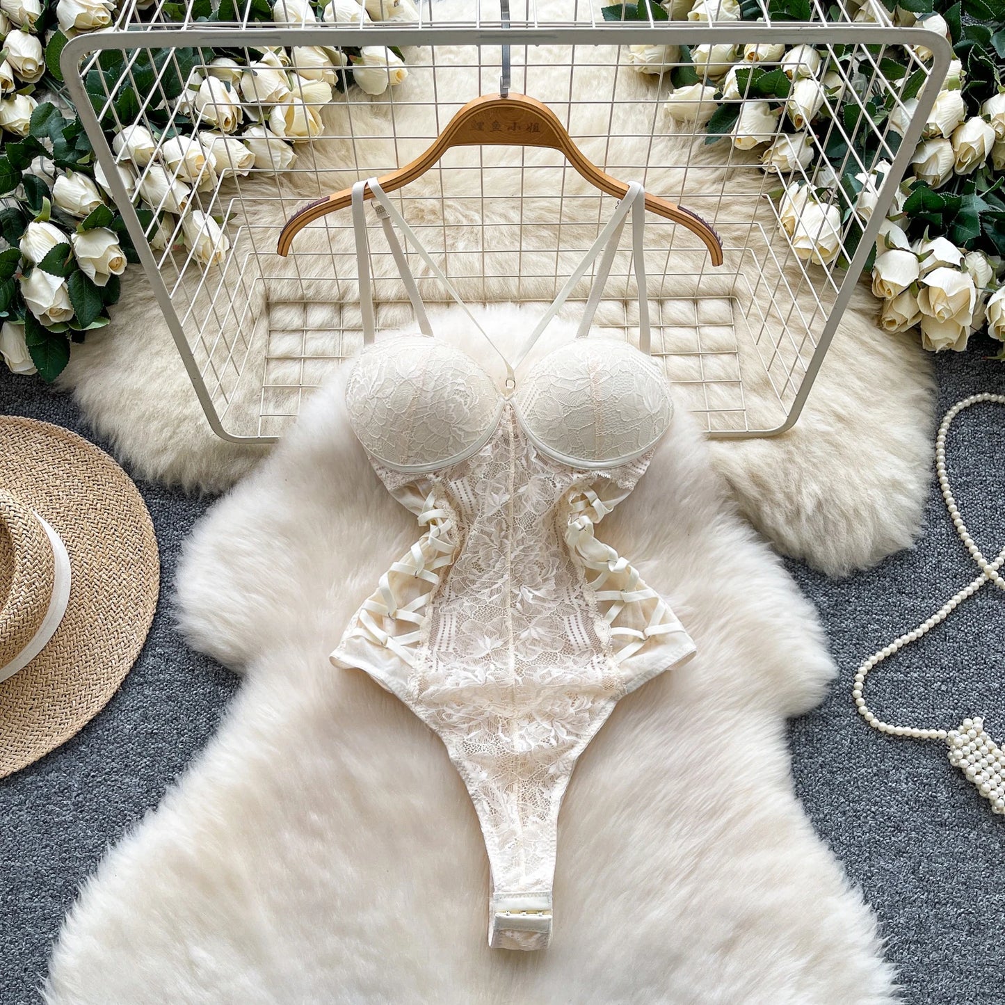 Body Corsetto in Pizzo Floreale con Stringhe Laterali