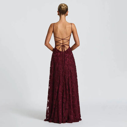 Robe de Soirée Longue Bordeaux en Dentelle avec Col Capuche