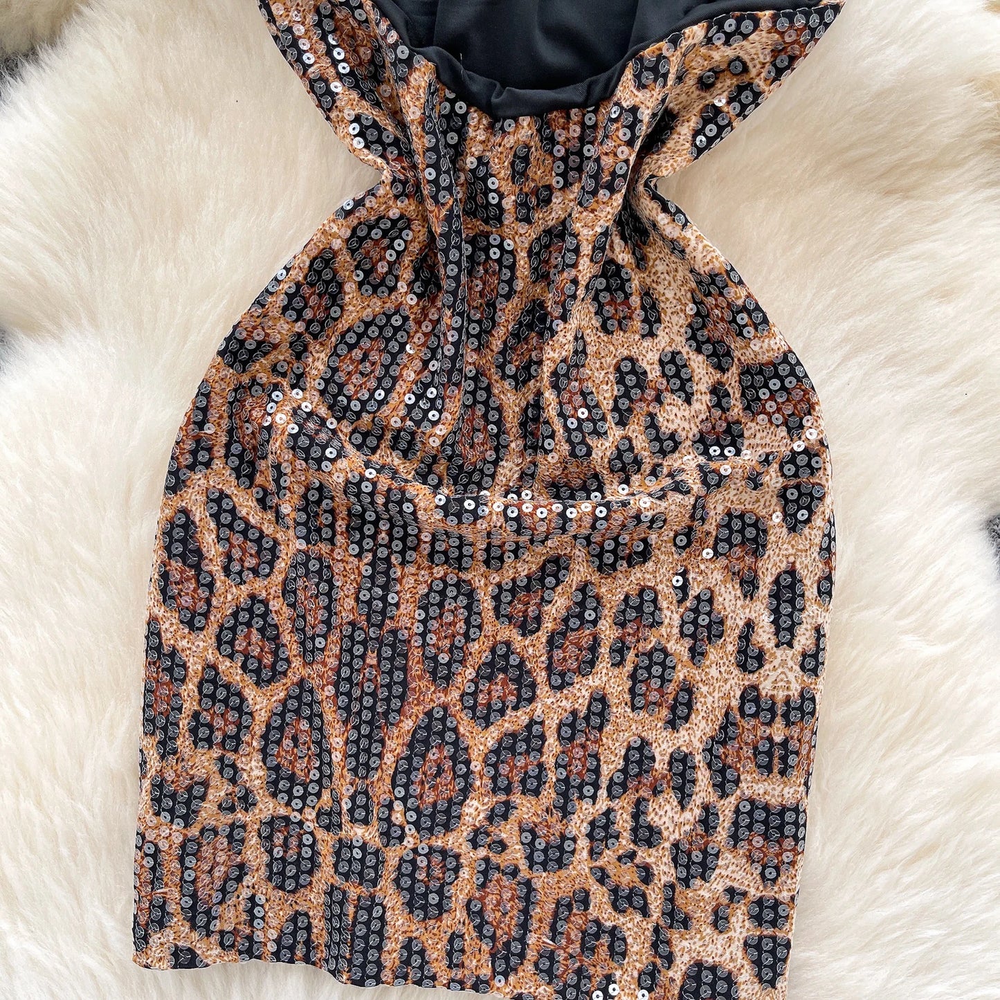 Abito Mini Leopardato con Paillettes - Scollo a V