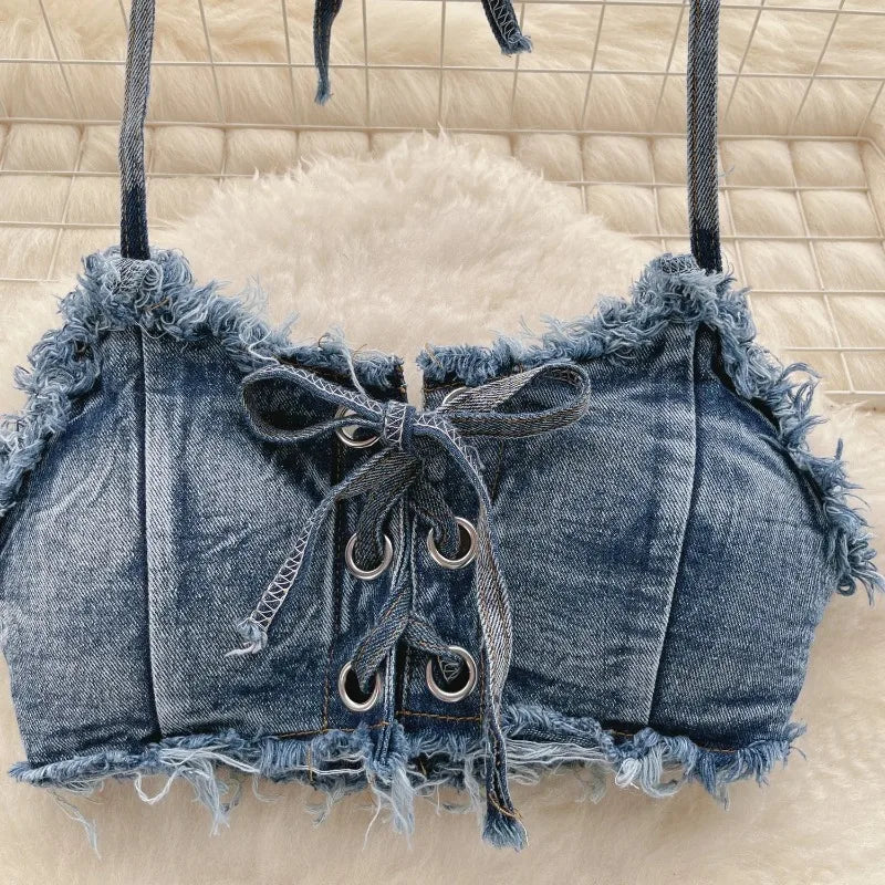 Bikini in Denim Sfrangiato con Intreccio Frontale
