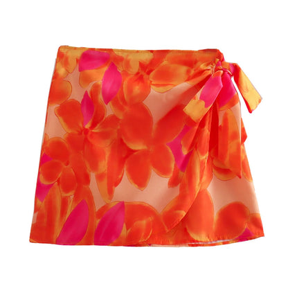 Top Bustier e Minigonna a Portafoglio con Stampa Astratta
