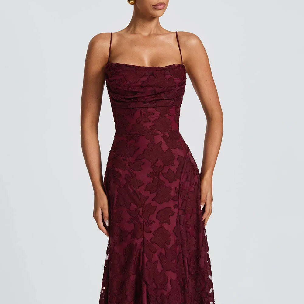 Robe de Soirée Longue Bordeaux en Dentelle avec Col Capuche