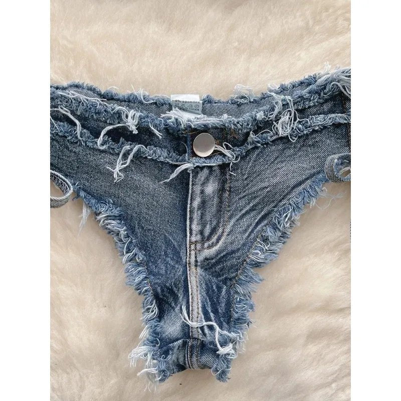 Bikini in Denim Sfrangiato con Intreccio Frontale - Rosboutiquechic