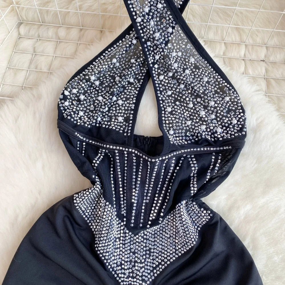 Tutina Corta con Strass e Scollo a Incrocio - Nero Elegante - Rosboutiquechic