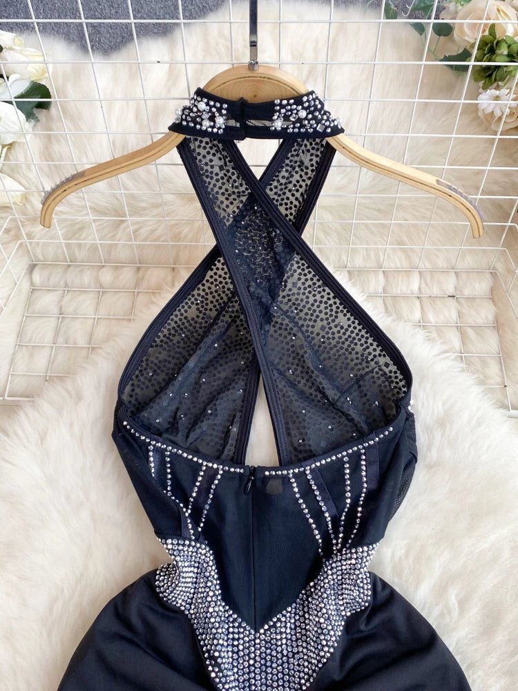 Tutina Corta con Strass e Scollo a Incrocio - Nero Elegante - Rosboutiquechic