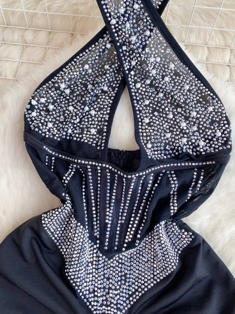 Tutina Corta con Strass e Scollo a Incrocio - Nero Elegante - Rosboutiquechic