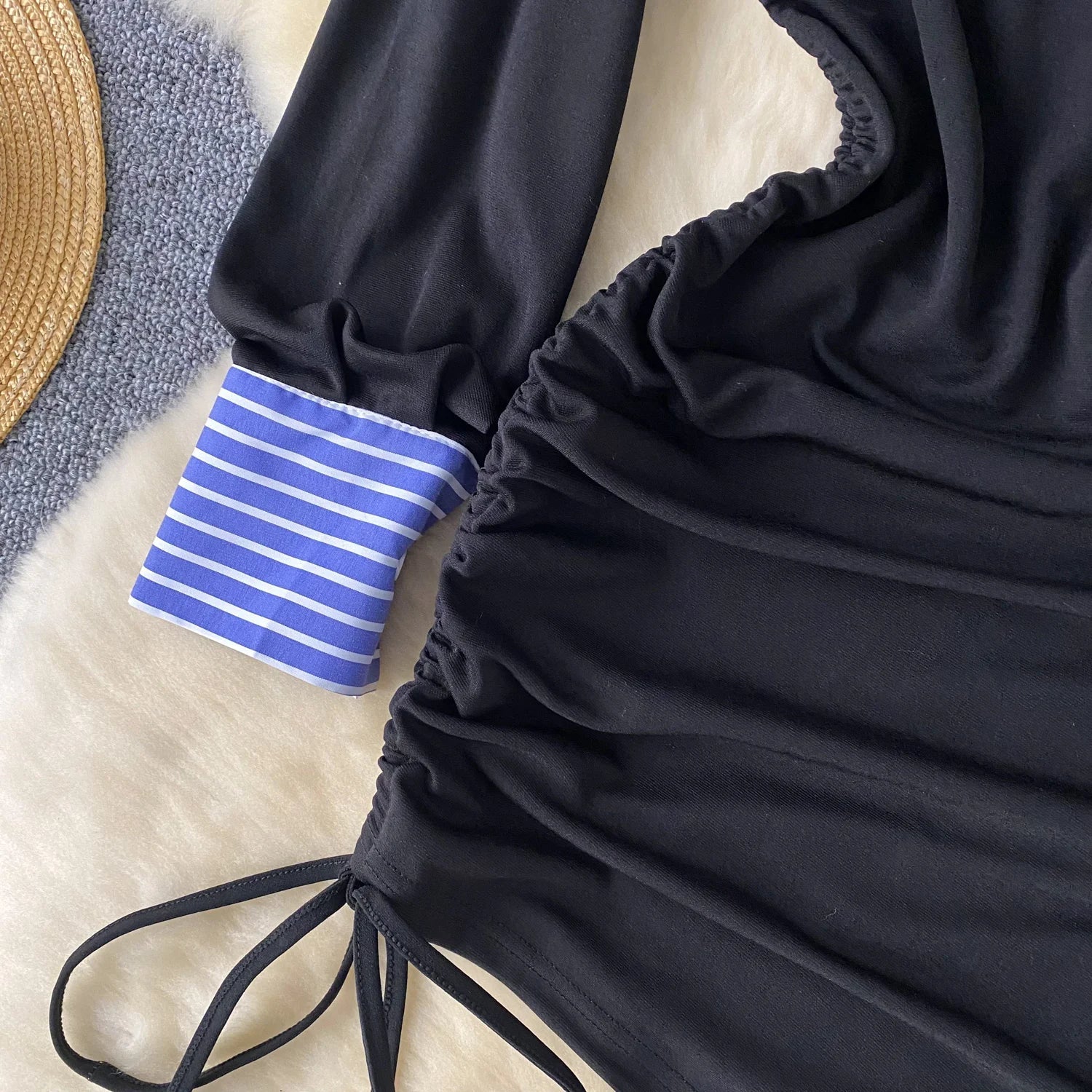 Vestito con Dettaglio Camicia Rigata e Drappeggio - Rosboutiquechic