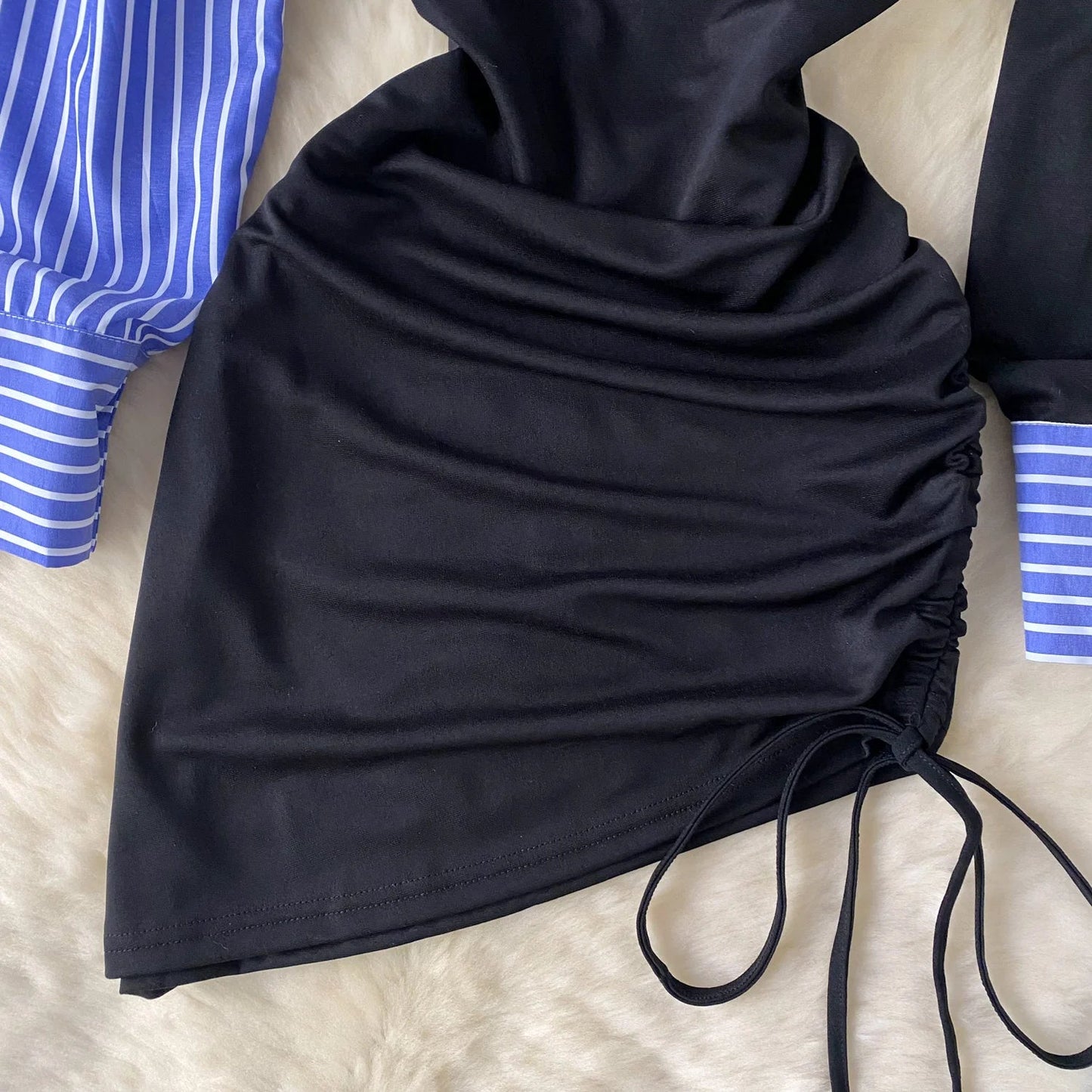Vestito con Dettaglio Camicia Rigata e Drappeggio - Rosboutiquechic